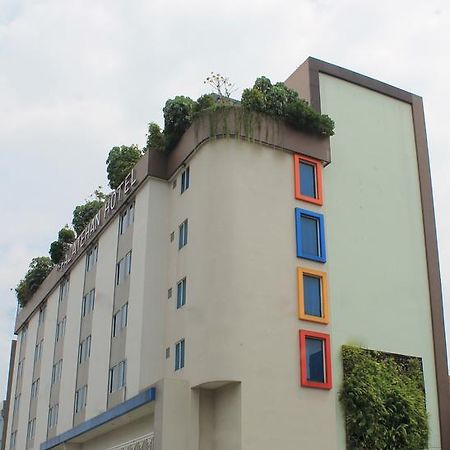 Hotel Falatehan Jakarta Exterior photo