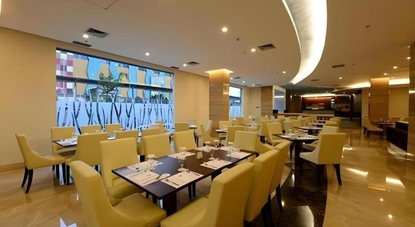 Hotel Falatehan Jakarta Exterior photo
